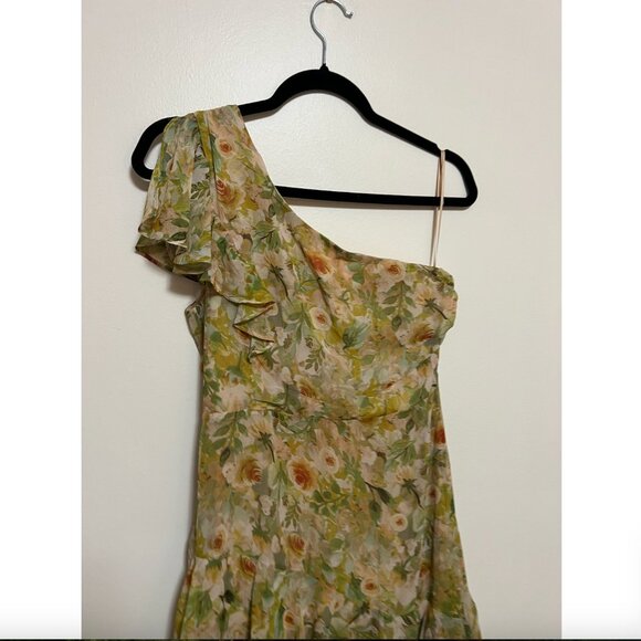 ASTR The Label Asymmetric Ruffle One-shoulder Maxi Dress In Green Cream Floral - Picture 5 of 8
